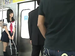 زیبایی ژاپنی در یک جلسه هاردکور پرشور شرکت می کند.